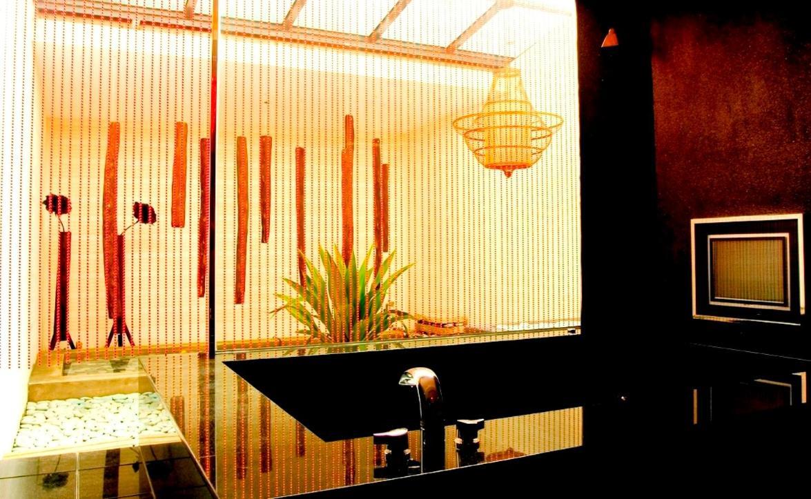 Hip Spa Motel Taichung Dış mekan fotoğraf